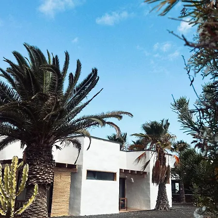Asulito 400 M2 House With Pool لاجاريس